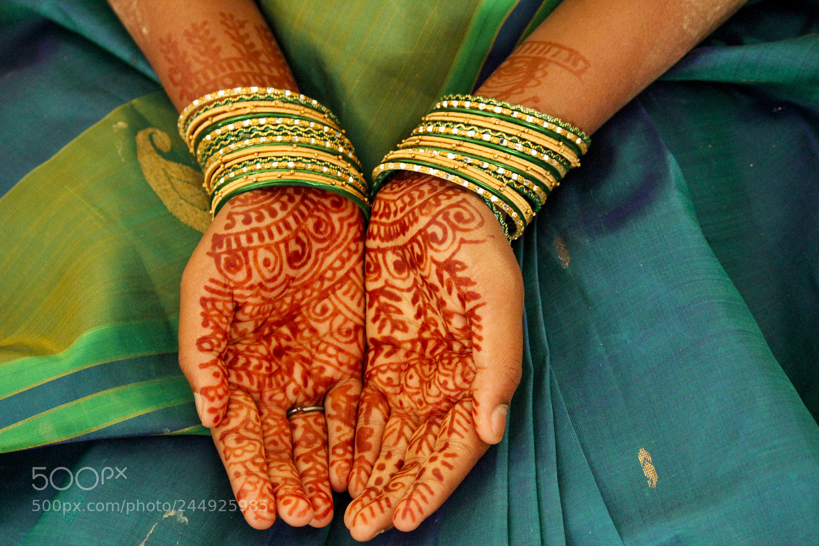 Canon EOS 1200D (EOS Rebel T5 / EOS Kiss X70 / EOS Hi) sample photo. Mehandi photography