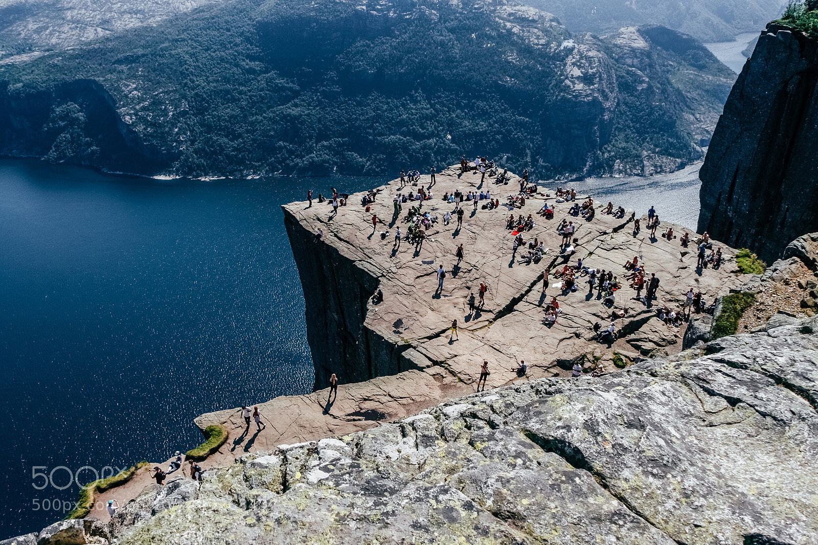 Canon EOS 400D (EOS Digital Rebel XTi / EOS Kiss Digital X) sample photo. Aerial view of preikestolen photography