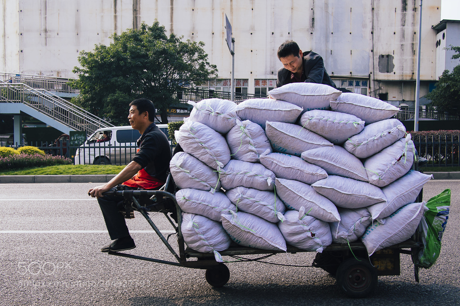 Olympus PEN E-PL5 sample photo. Street snap photography