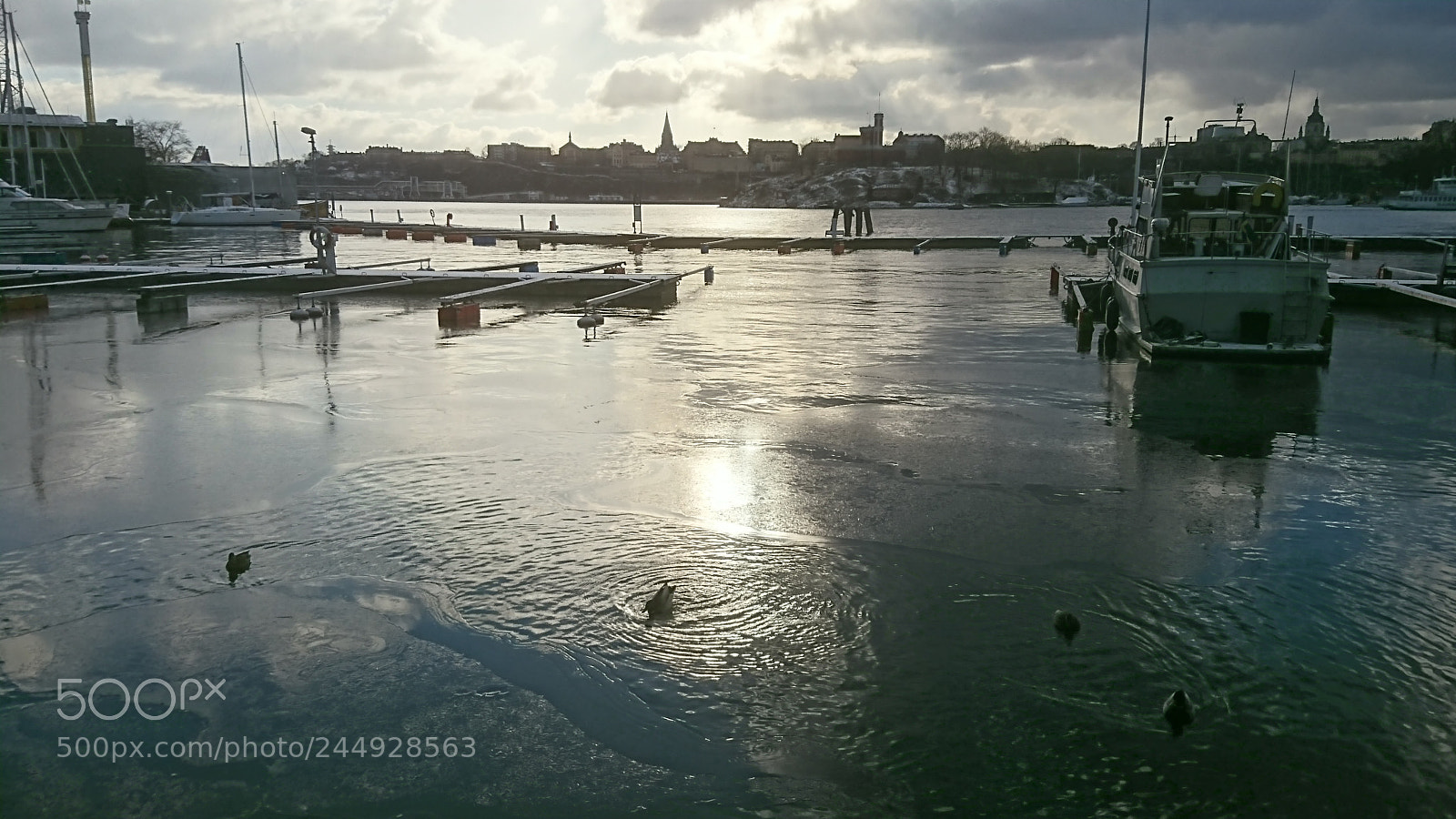 Sony Xperia XZ sample photo. Water and ice photography