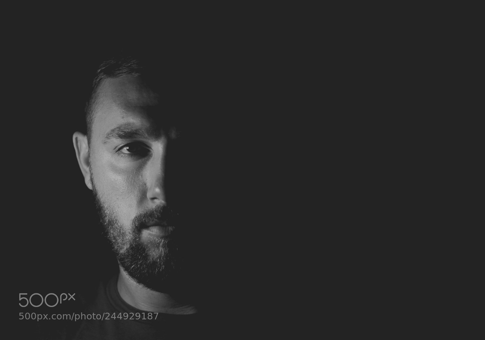 Canon EOS 1300D (EOS Rebel T6 / EOS Kiss X80) sample photo. Black & white self portrait photography