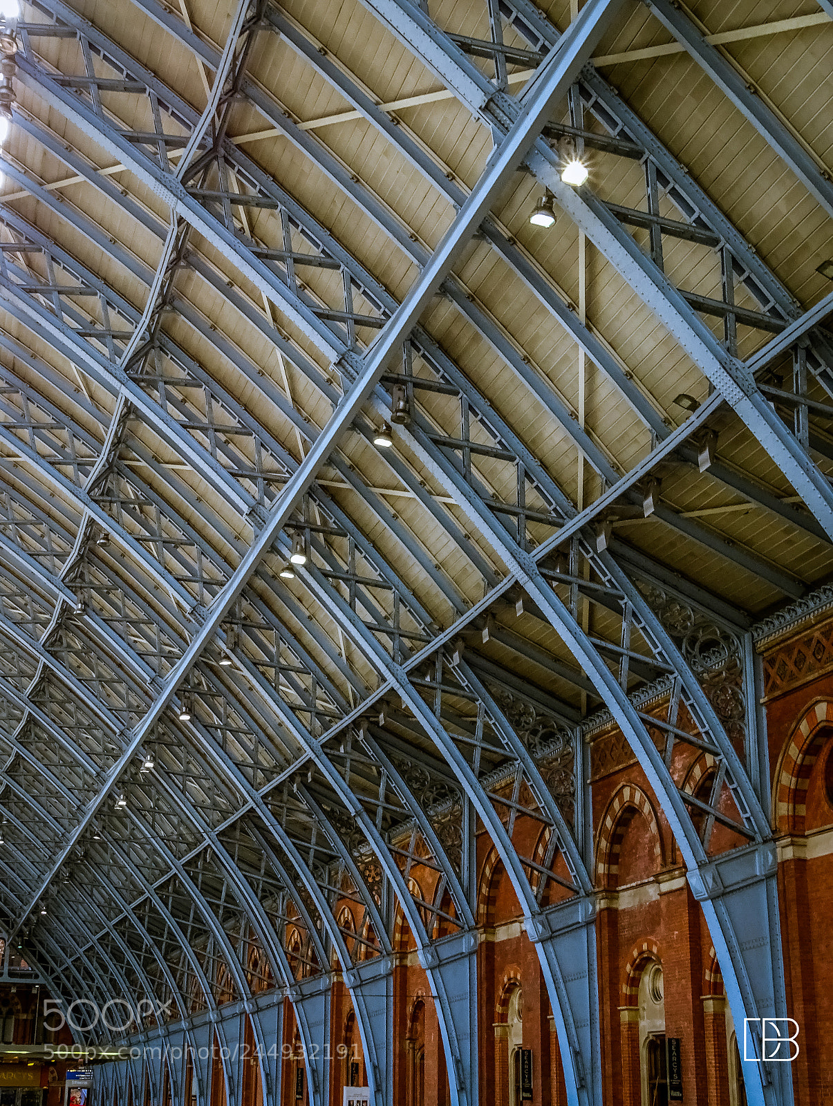 Sony Cyber-shot DSC-HX400V sample photo. London st pancras station. photography