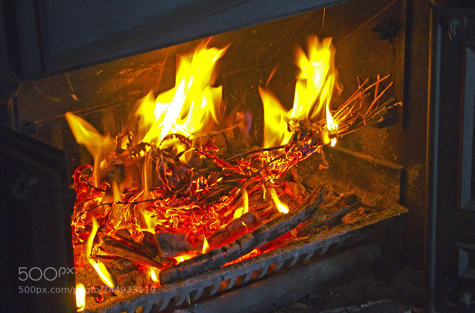 Sony SLT-A33 sample photo. Fireplace photography