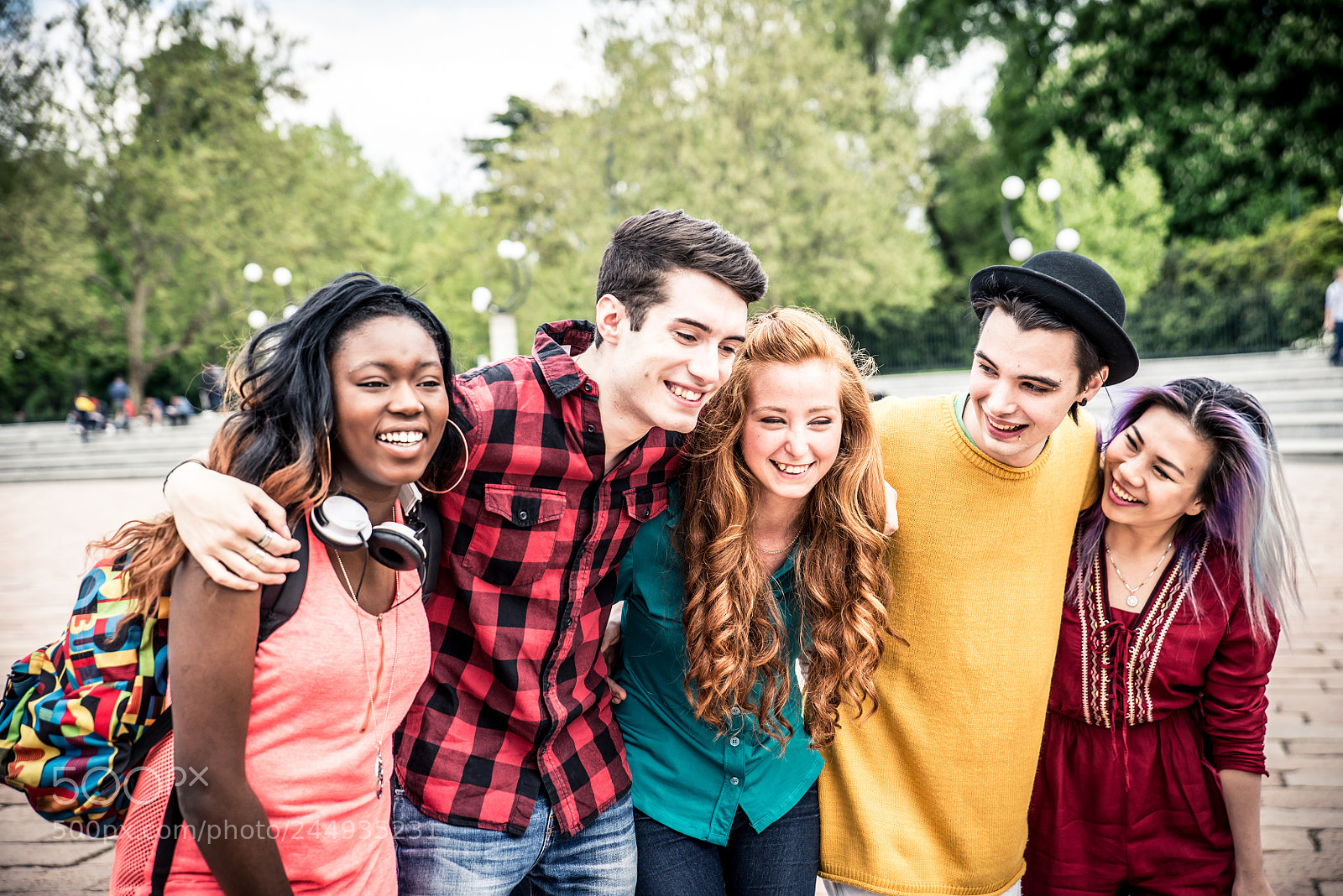 Nikon D610 sample photo. Group of friends laughing photography
