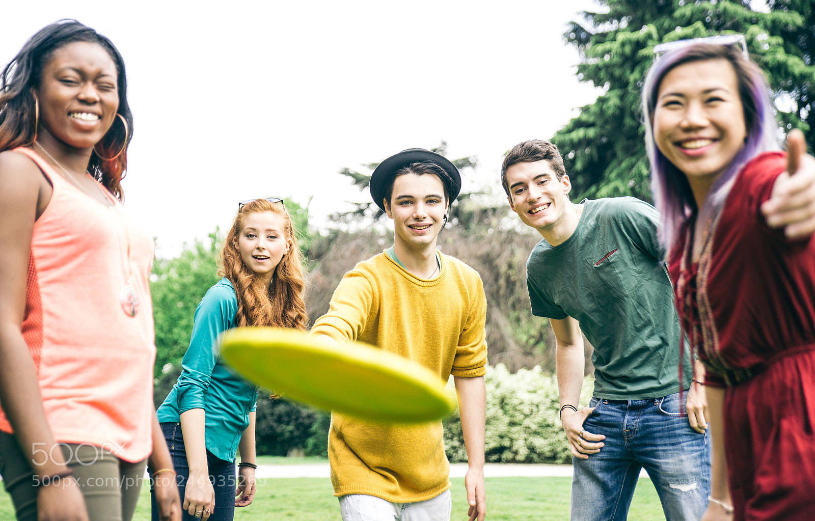 Nikon D610 sample photo. Playful group of friends photography