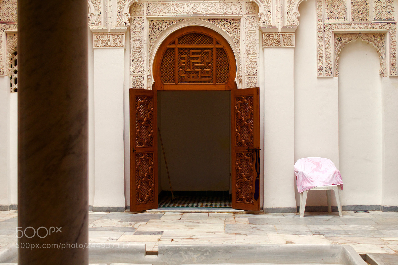 Canon EOS 1100D (EOS Rebel T3 / EOS Kiss X50) sample photo. Moroccan medersa, fes photography