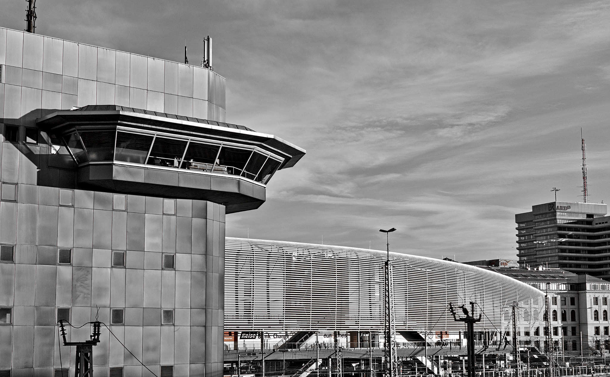 Sony a6000 sample photo. Control tower at hackerbrücke photography