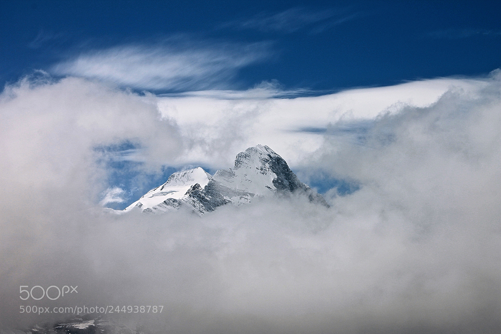 Canon EOS 1100D (EOS Rebel T3 / EOS Kiss X50) sample photo. Mount eiger summit photography