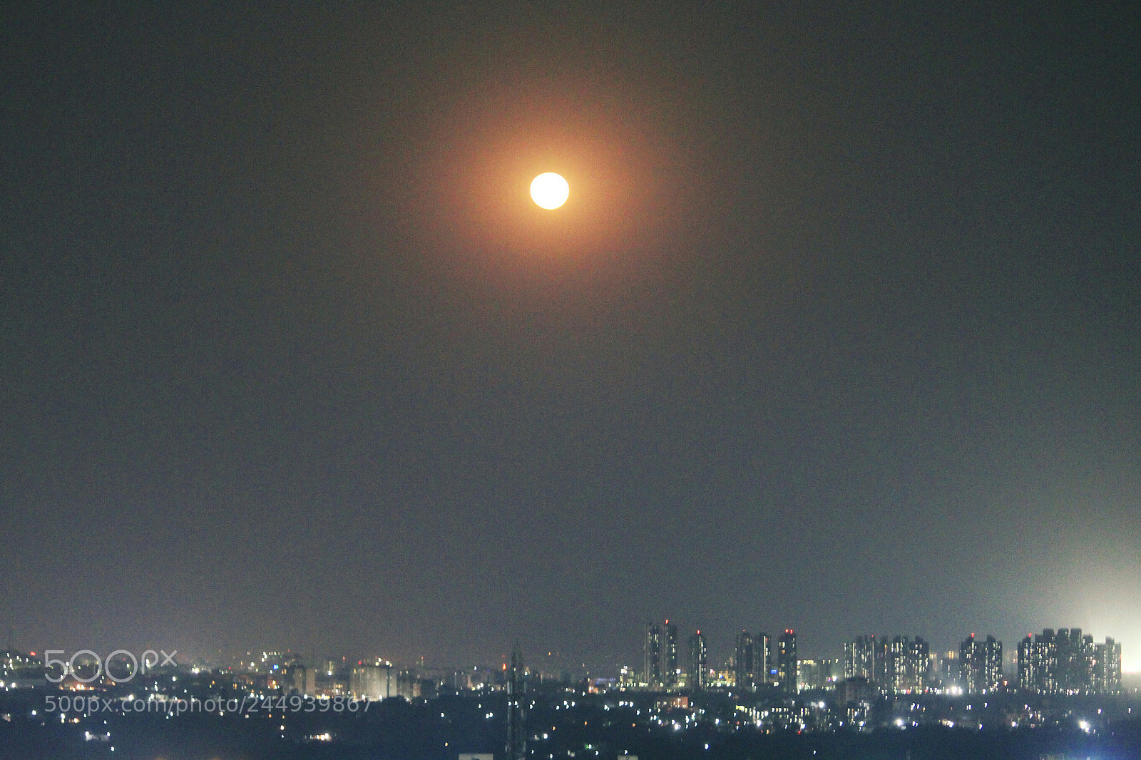 Canon EOS 1300D (EOS Rebel T6 / EOS Kiss X80) sample photo. City of lights photography