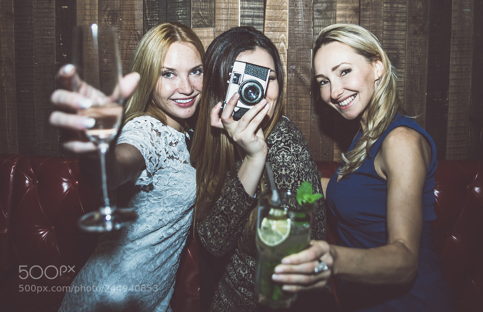 Nikon D610 sample photo. Party girls in a photography
