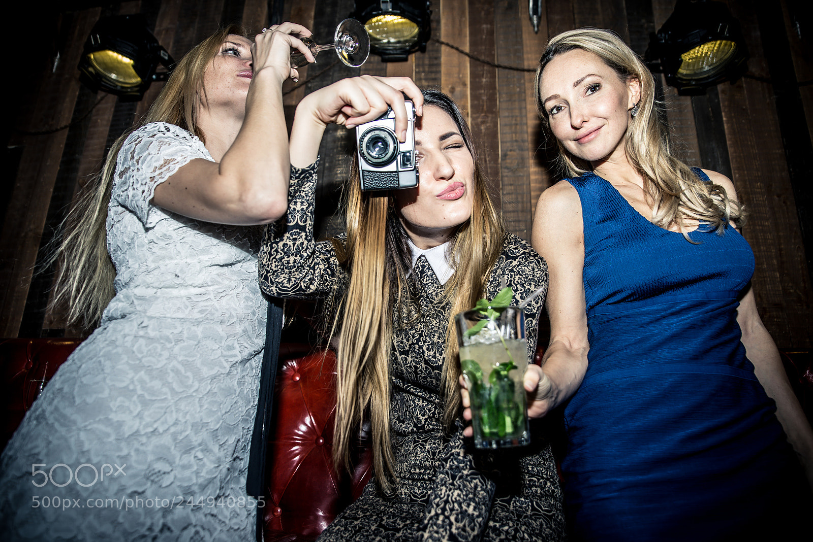 Nikon D610 sample photo. Party girls in a photography