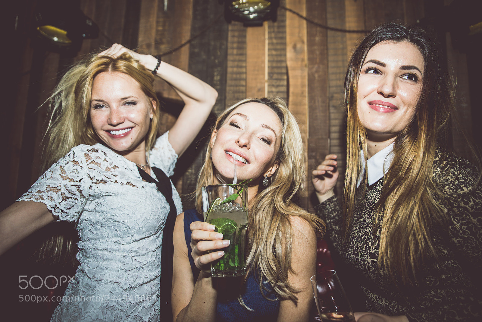 Nikon D610 sample photo. Party girls in a photography
