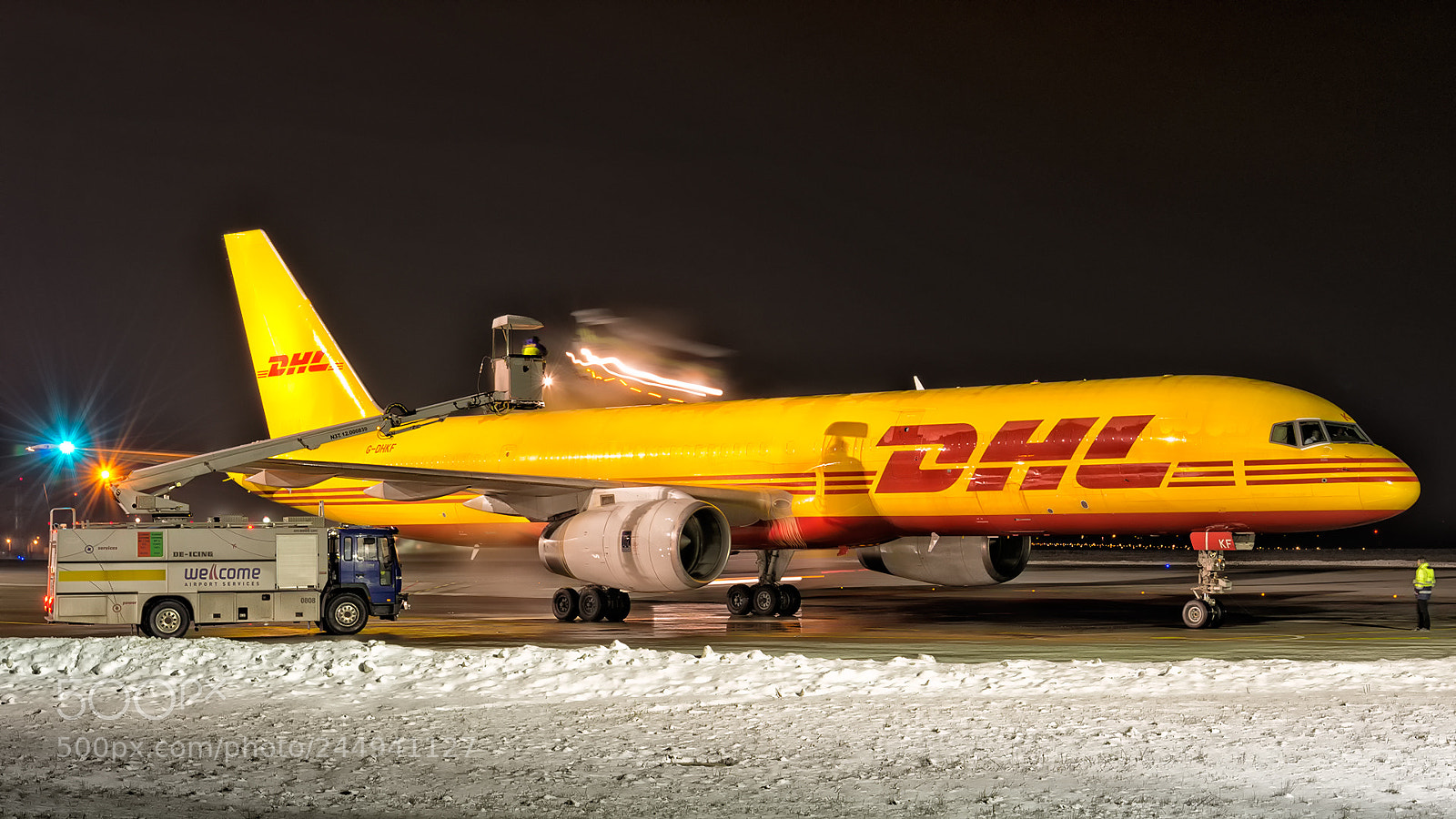Nikon D800 sample photo. Dhl cargo boeing 757-200 photography