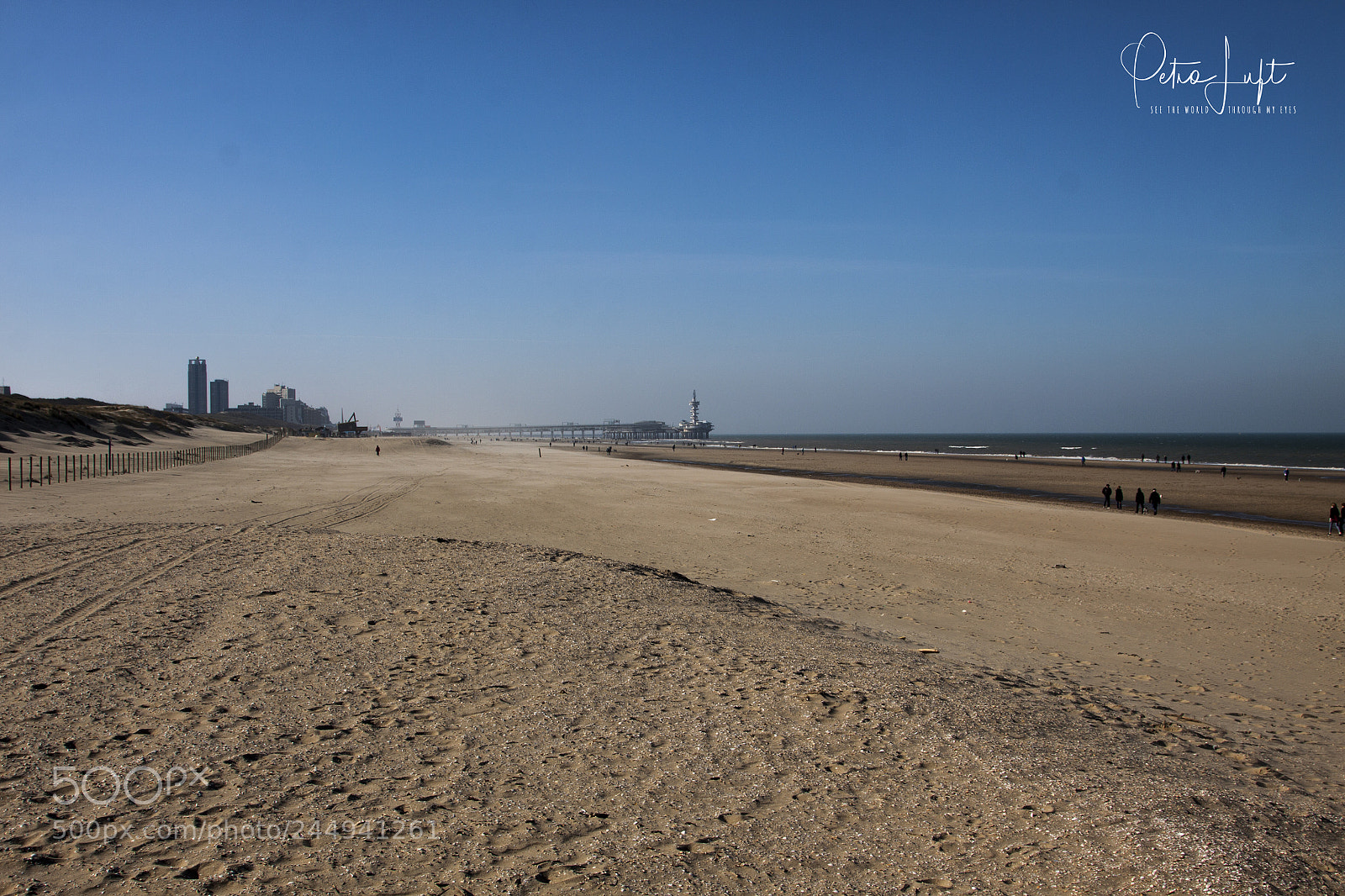 Canon EOS 50D sample photo. Beach view to scheveningen photography