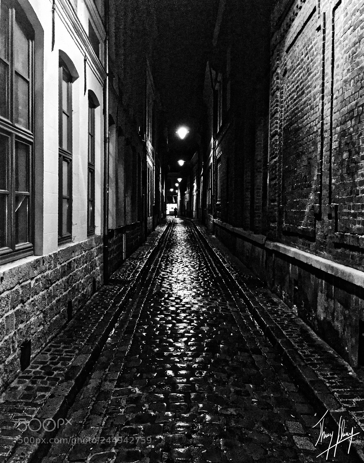 Apple iPhone 6 sample photo. Rue lille photography