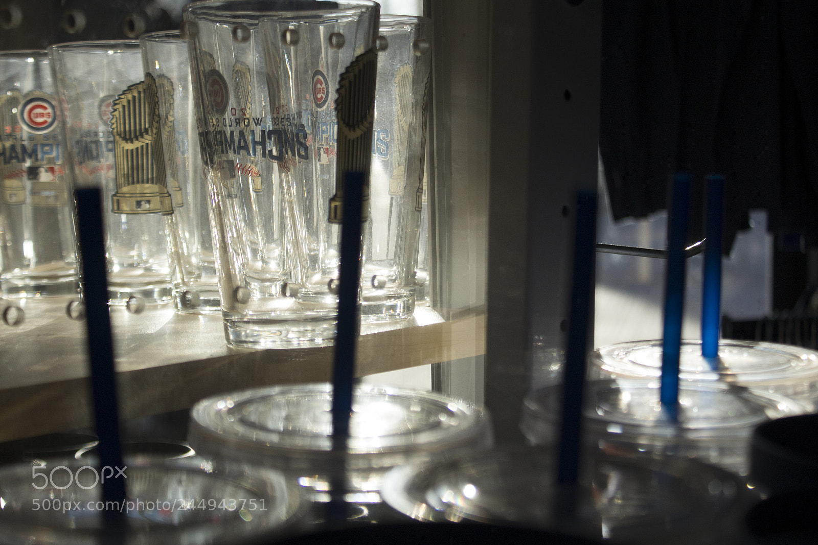 Canon EOS 1200D (EOS Rebel T5 / EOS Kiss X70 / EOS Hi) sample photo. Cups and light. tazas photography