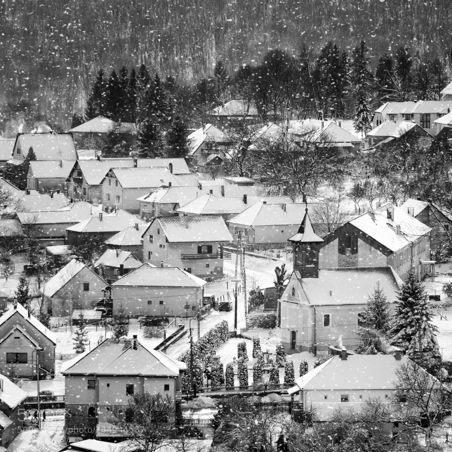 Pentax K-S2 sample photo. Winter village photography