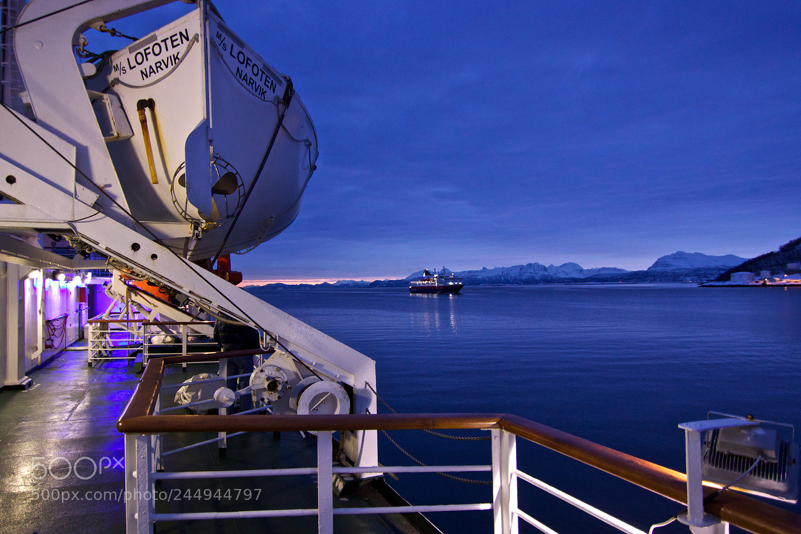 Canon EOS 50D sample photo. Hurtigruten - when the photography