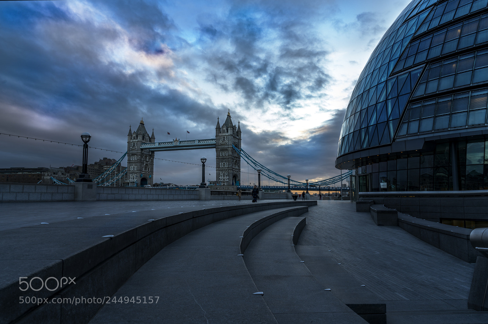 Sony a7R II sample photo. Sunrise on tower bridge photography