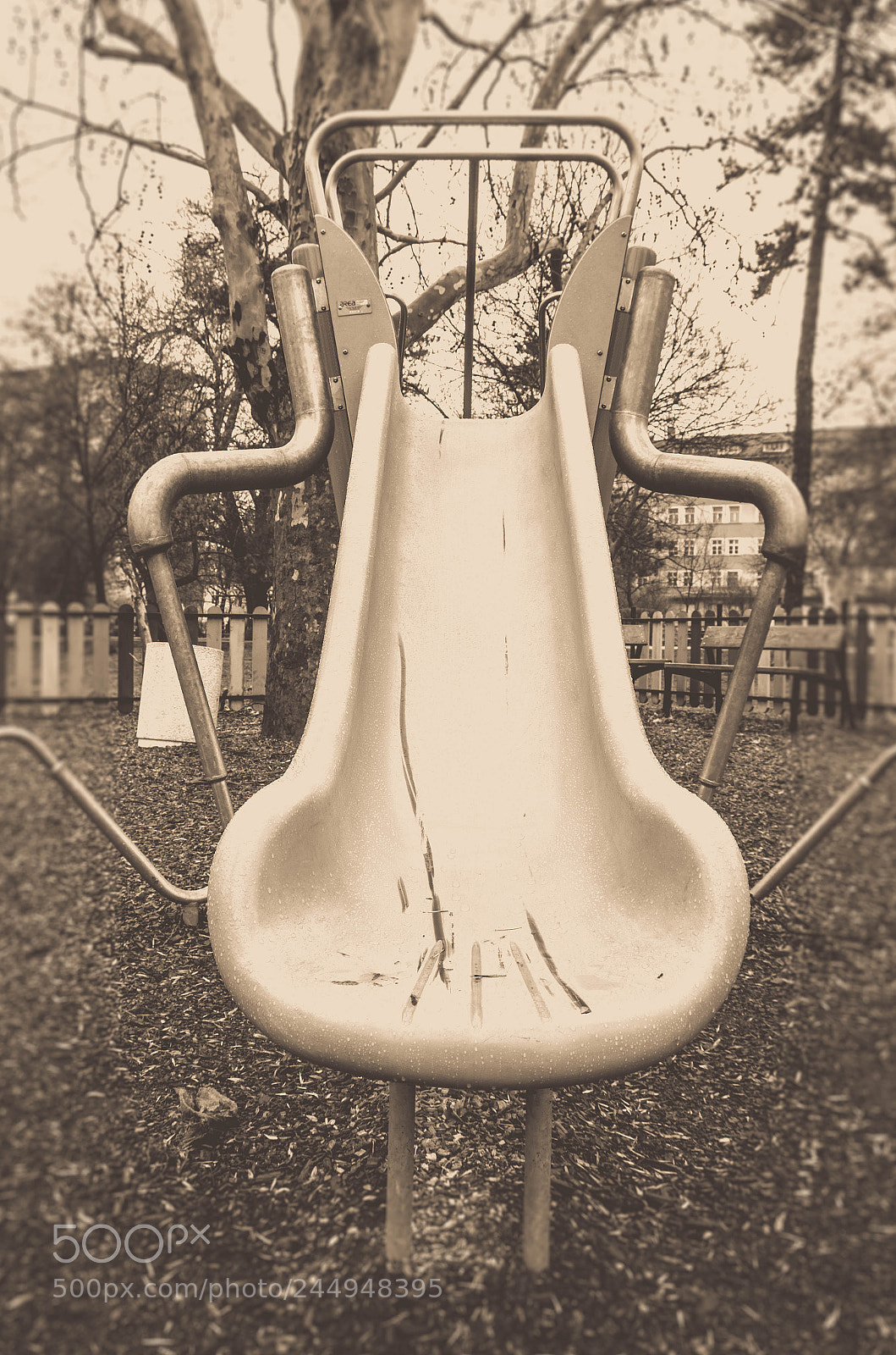 Nikon D5100 sample photo. Slide photography