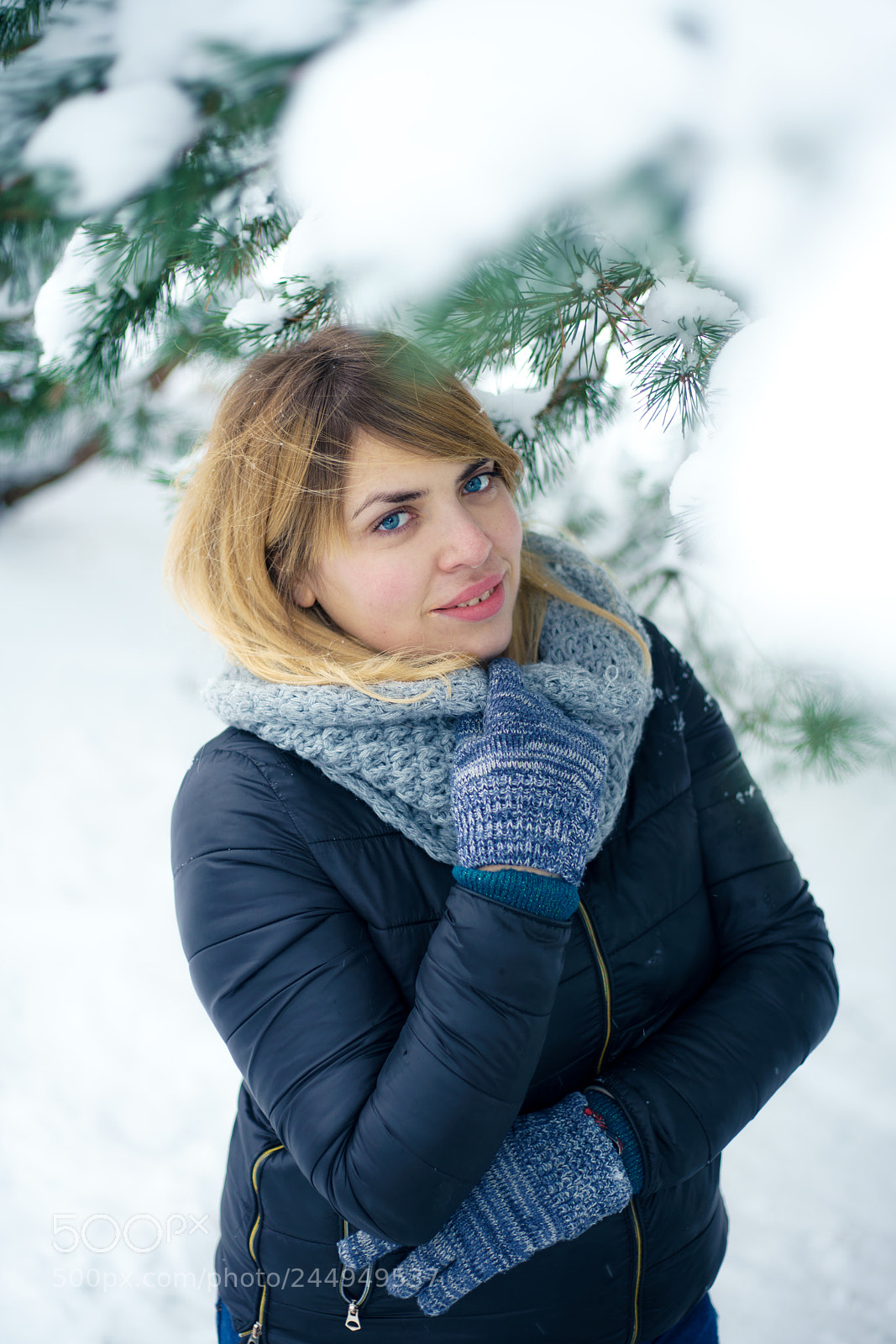 Sony a7R II sample photo. Girl with blue eyes photography