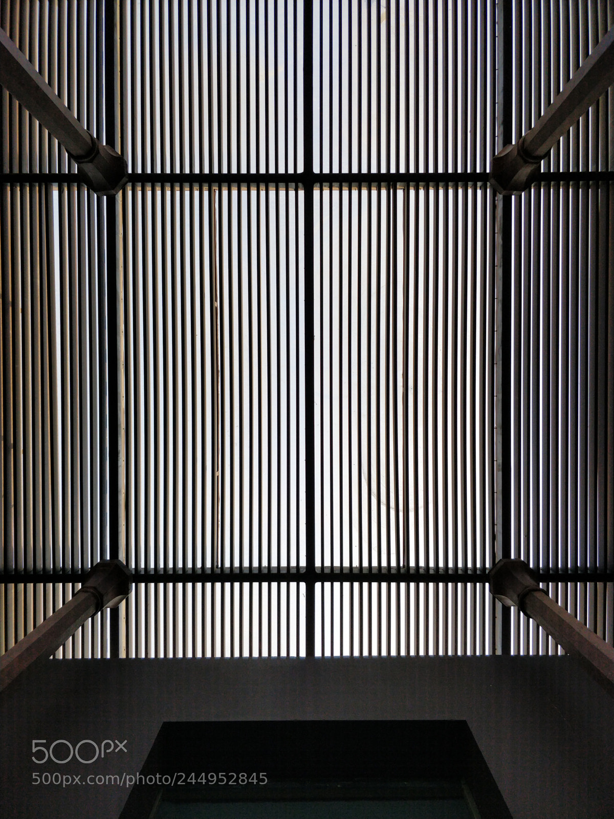 OnePlus 5 sample photo. Lines photography