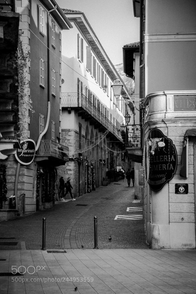 Canon EOS 60D sample photo. Lecco b&w photography