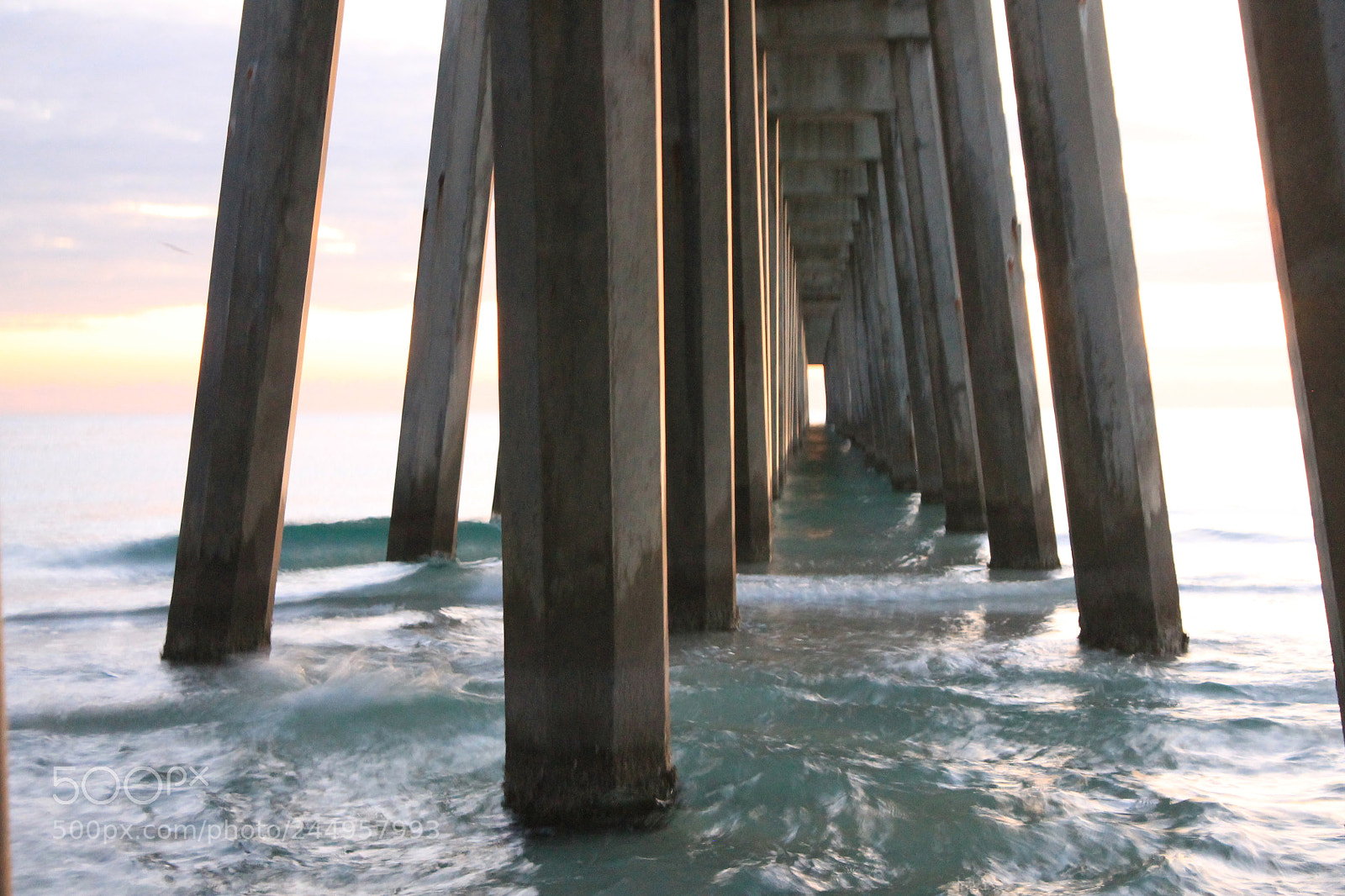 Canon EOS 1100D (EOS Rebel T3 / EOS Kiss X50) sample photo. Down the pier photography