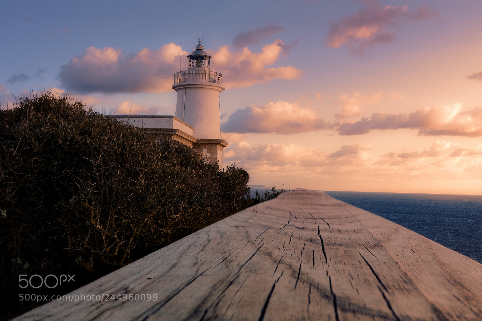 Fujifilm X-M1 sample photo. Sunset at lighthouse photography