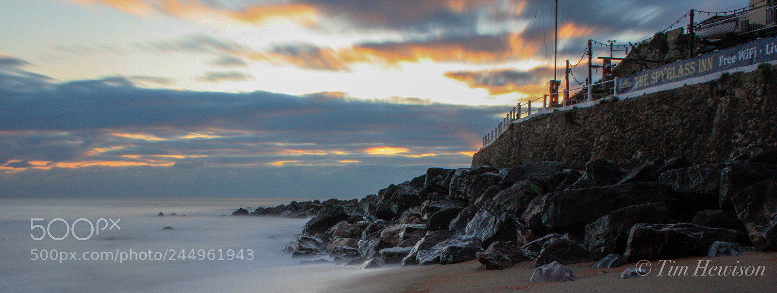 Canon EOS 450D (EOS Rebel XSi / EOS Kiss X2) sample photo. Sunset over ventnor beach photography