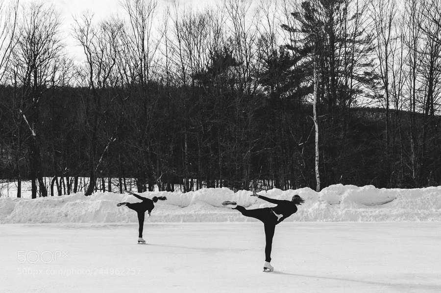 Nikon Df sample photo. Dancing on ice photography