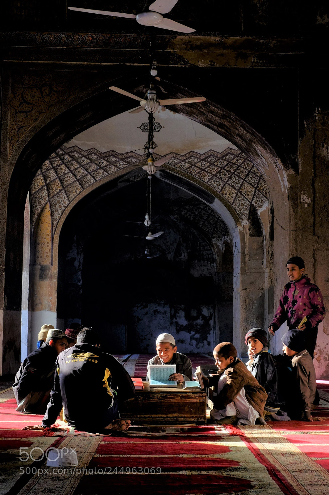 Fujifilm X-E2 sample photo. Praying in light photography