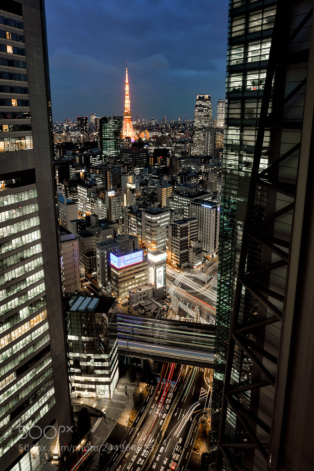 Sony a7R III sample photo. Tokyo city lights photography