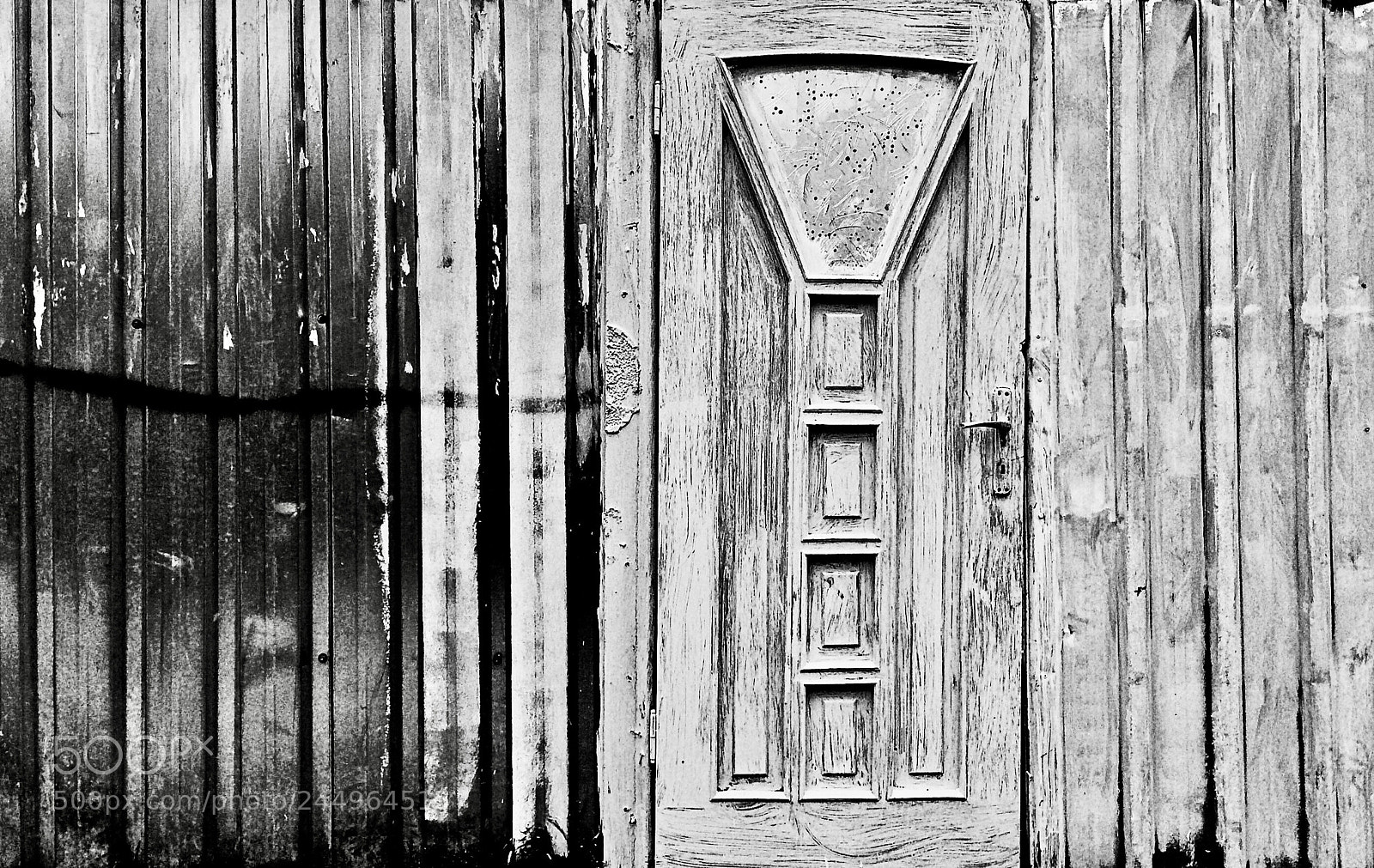 Apple iPhone 5s sample photo. Hidden door photography