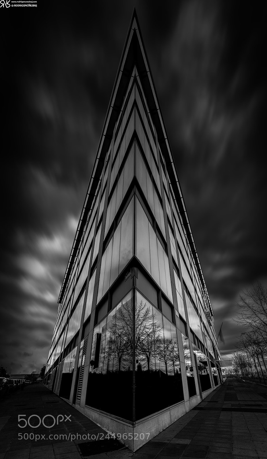 Canon EOS 5DS R sample photo. El edificio donde se photography