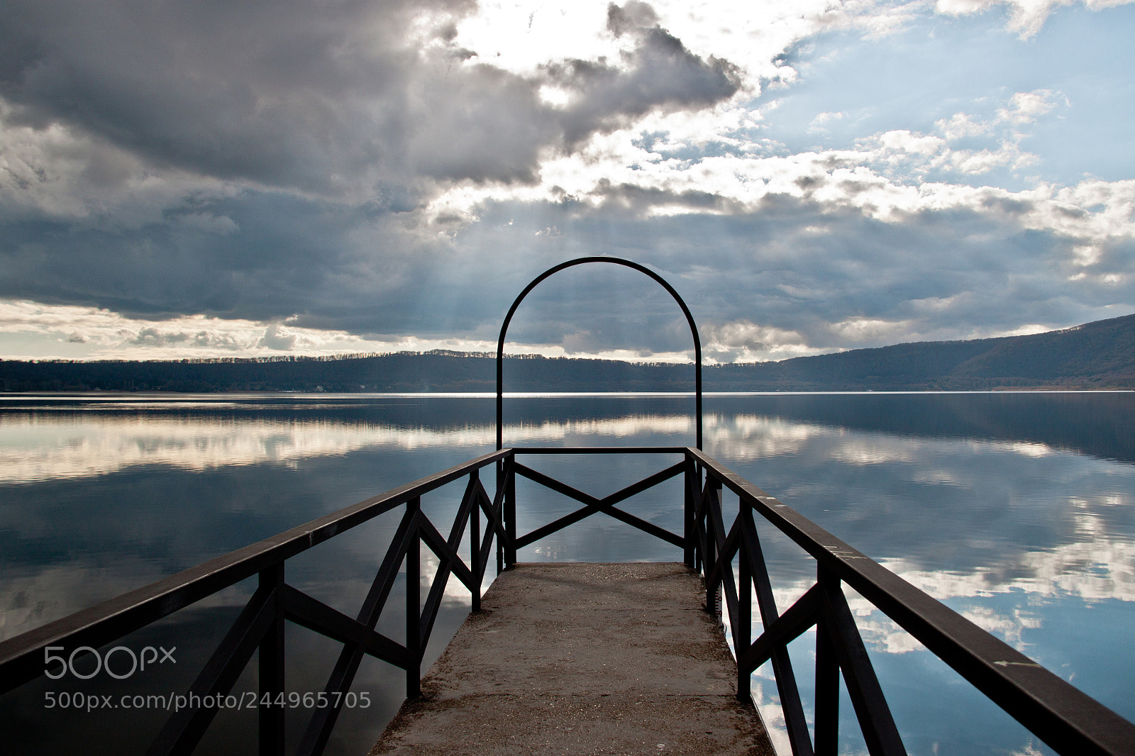 Canon EOS 500D (EOS Rebel T1i / EOS Kiss X3) sample photo. Lake of vico photography