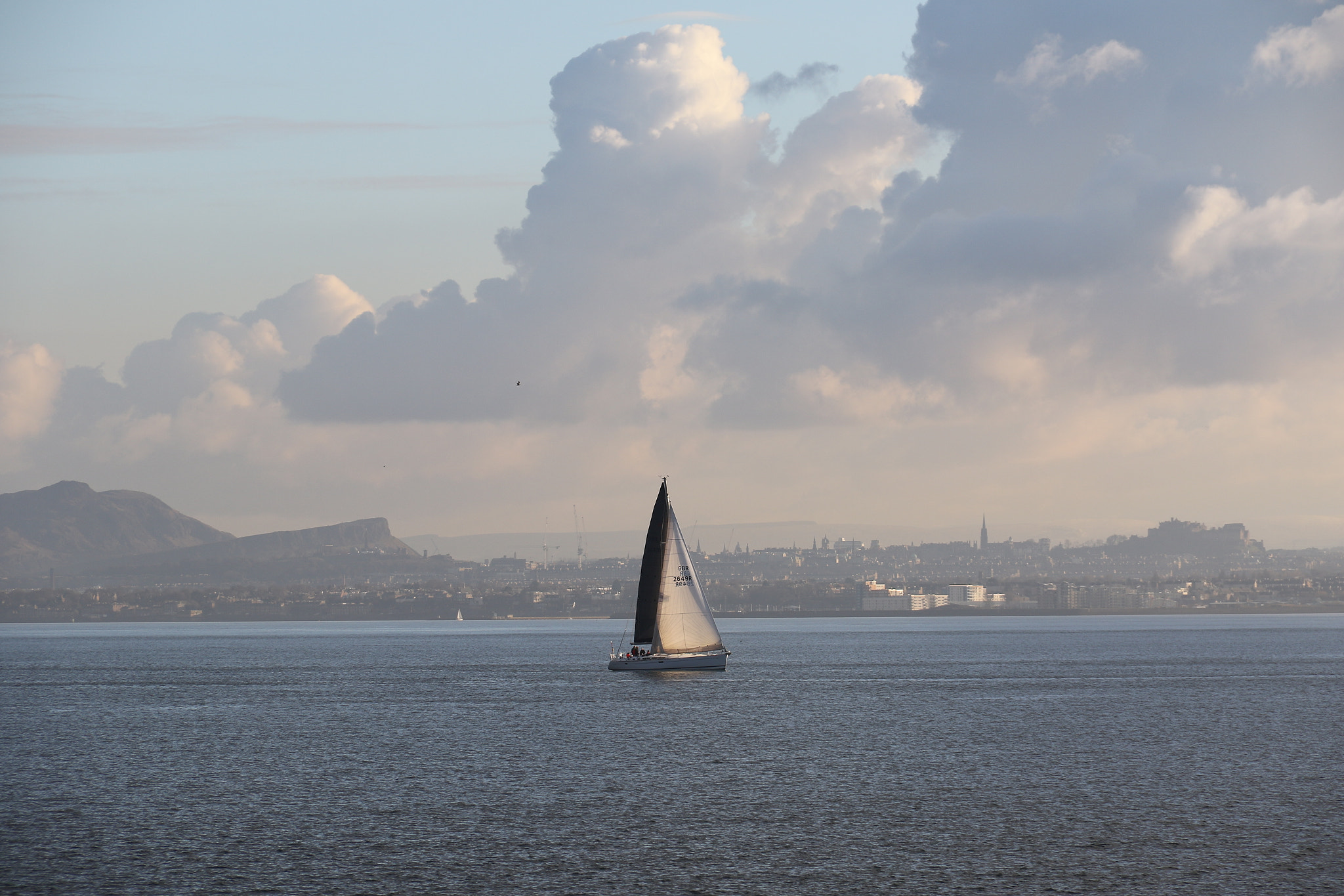 Canon EOS 7D Mark II + Canon EF-S 18-135mm F3.5-5.6 IS sample photo. Sail boat on the firth of forth. photography