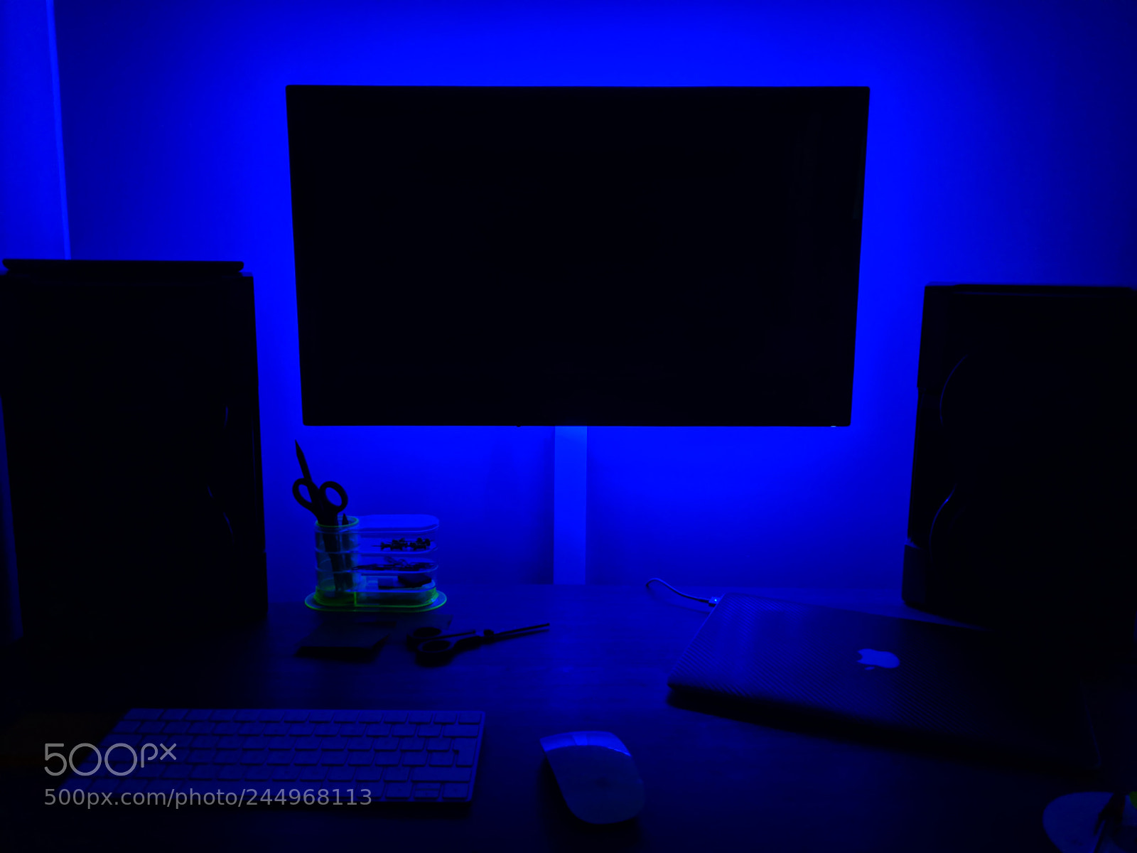 Google Pixel 2 XL sample photo. Blue. photography
