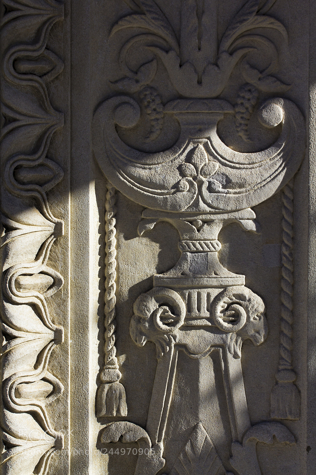 Canon EOS 60D sample photo. Detail architectural decoration photography
