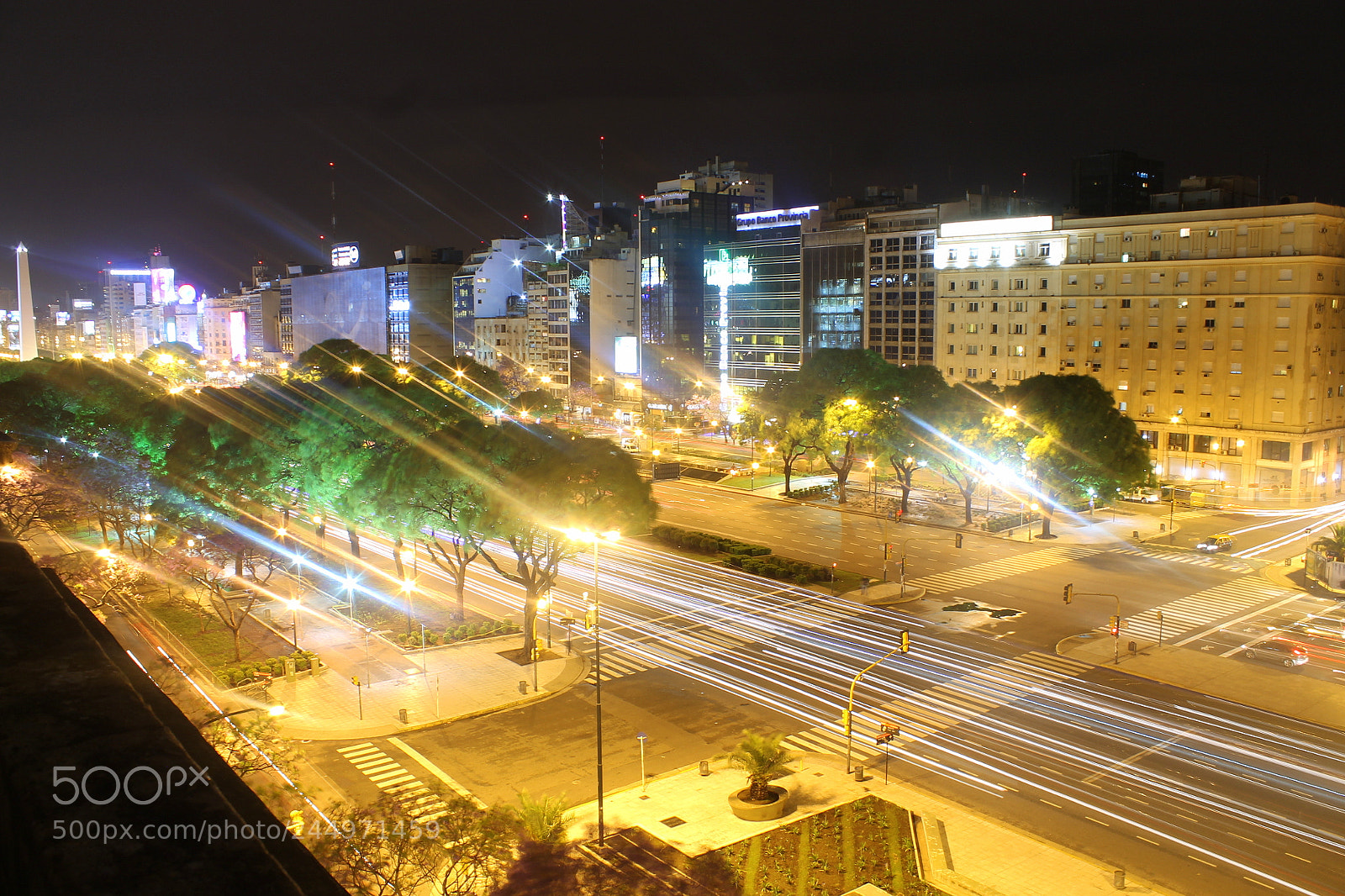 Canon EOS 1100D (EOS Rebel T3 / EOS Kiss X50) sample photo. The widest avenue in photography
