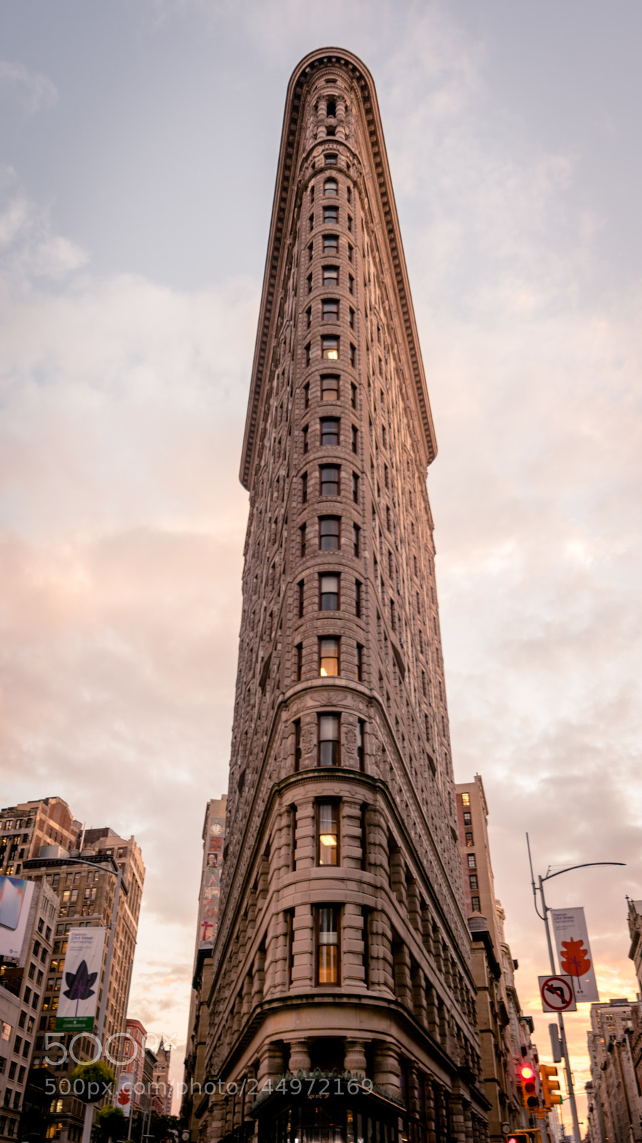 Nikon D3400 sample photo. The flat iron building photography
