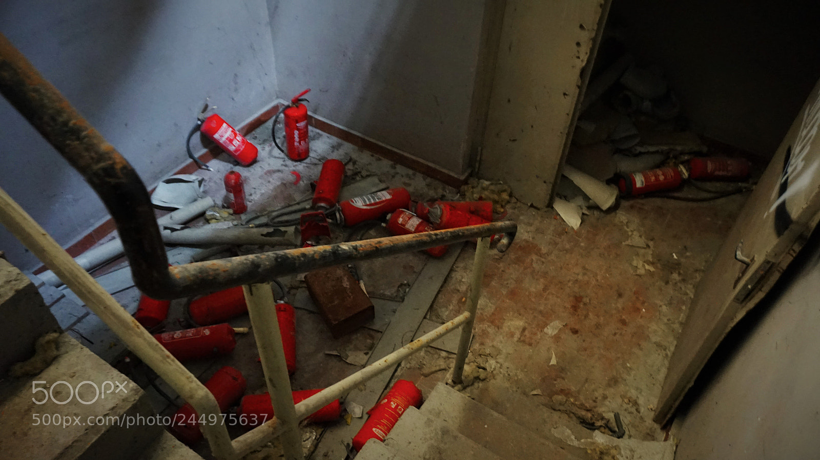 Sony Alpha a5000 (ILCE 5000) sample photo. ''wasted'' photography
