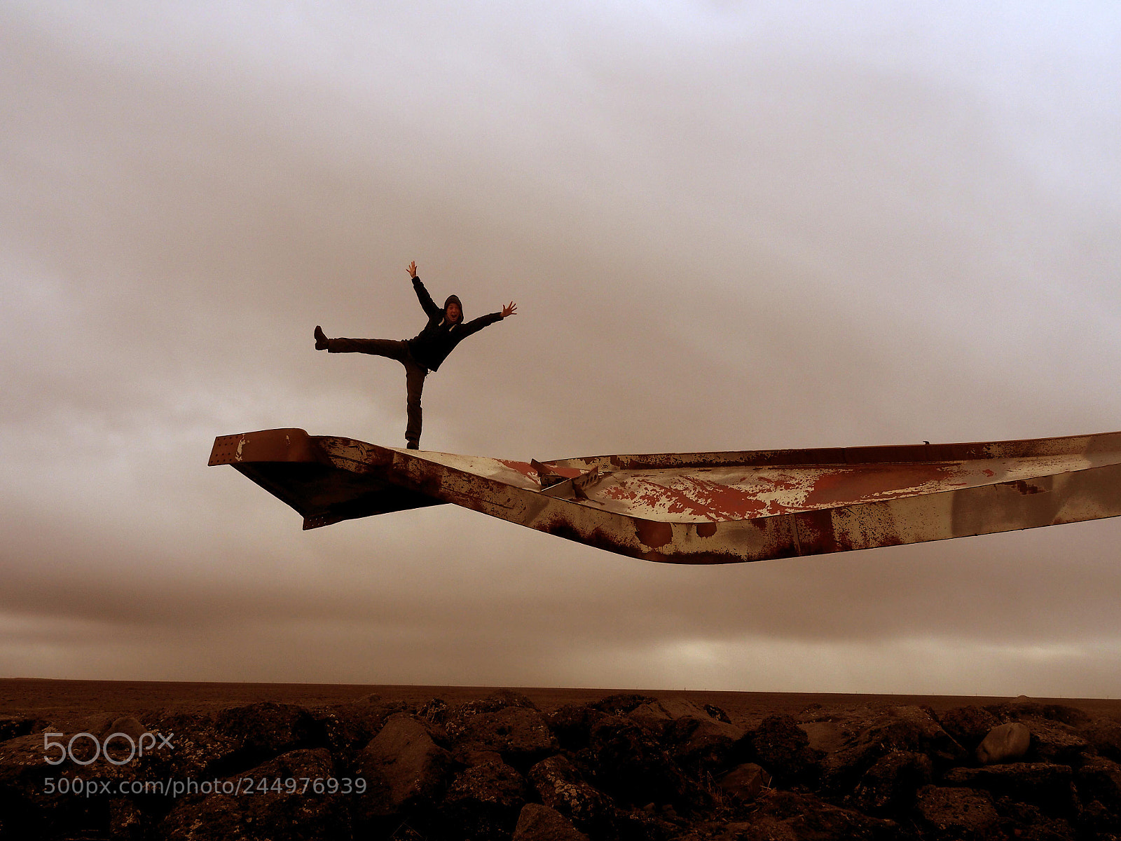 Olympus OM-D E-M10 II sample photo. Balance, iceland photography