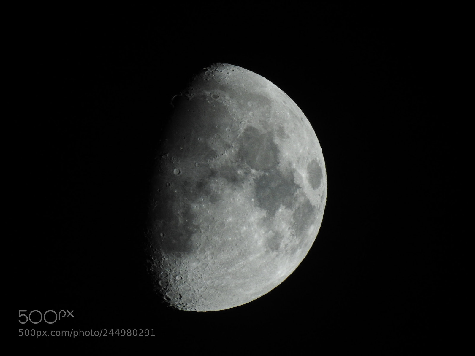 Nikon Coolpix P900 sample photo. Moon photography