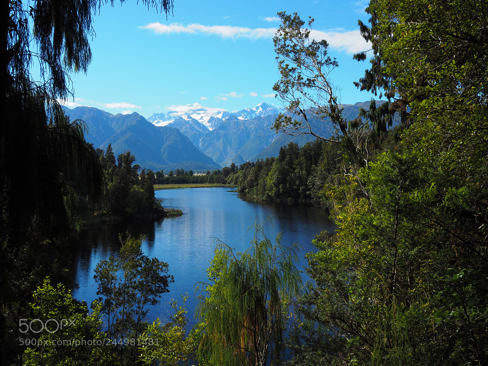 Olympus OM-D E-M10 II sample photo. Lake matheson, new zealand photography