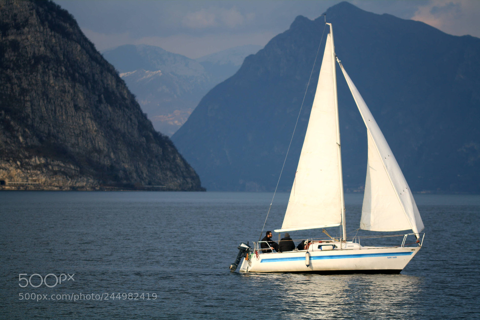 Canon EOS 1000D (EOS Digital Rebel XS / EOS Kiss F) sample photo. Lago d'iseo photography