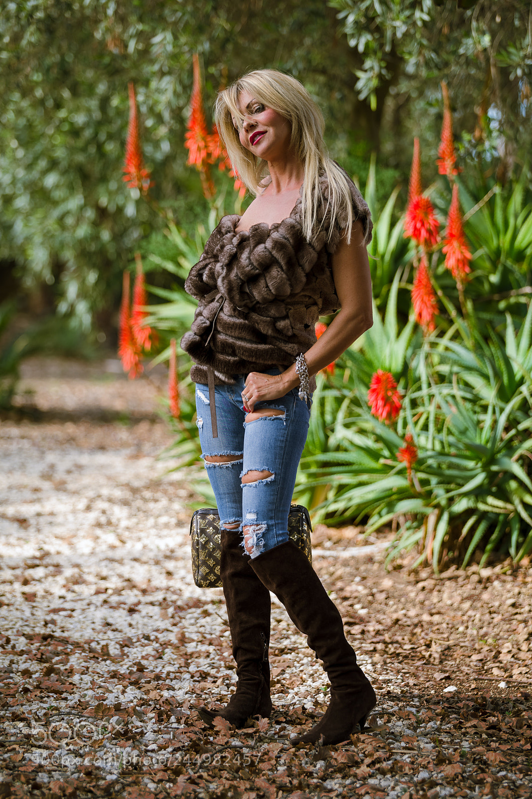 Pentax K-1 sample photo. Angela photography