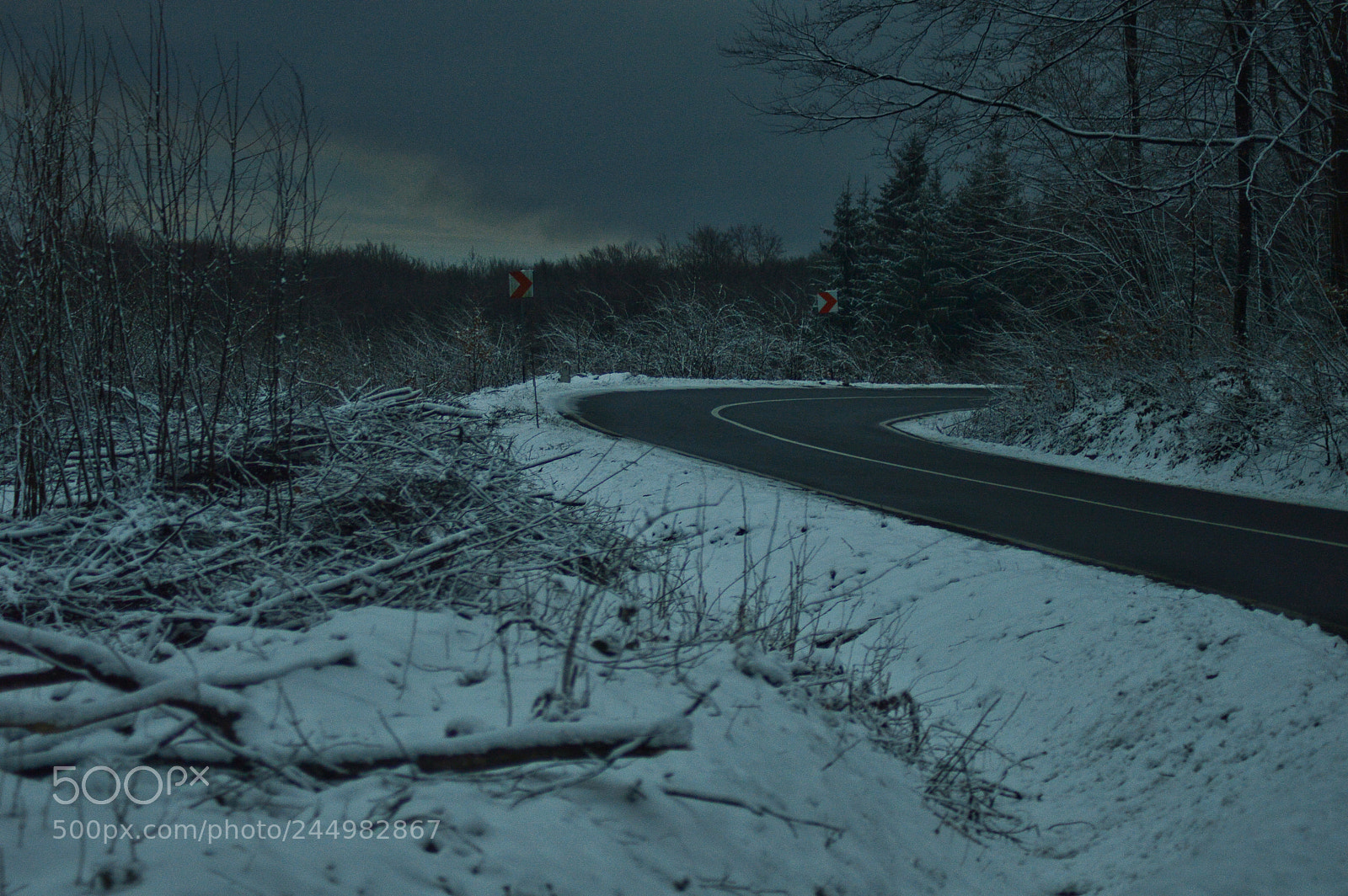 Nikon D3200 sample photo. Empty road. photography
