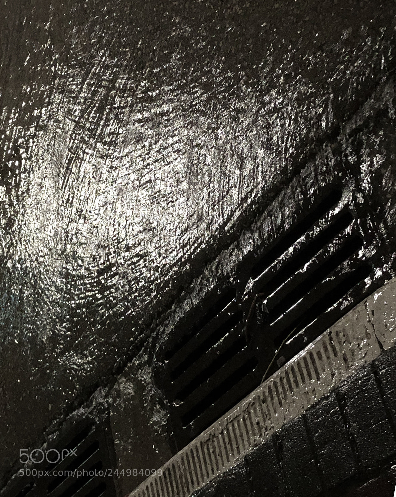 Apple iPhone X sample photo. Concrete glimmer photography