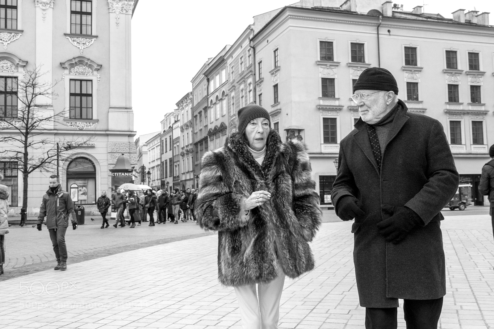 Sony Cyber-shot DSC-RX100 III sample photo. People in krakow photography